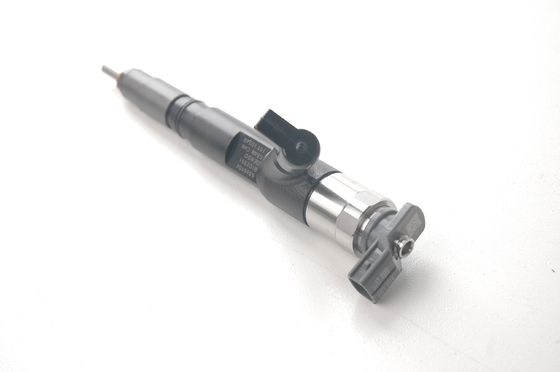 Cummins ISBE diesel engine parts standard original pickup truck fuel injector nozzle 5365904